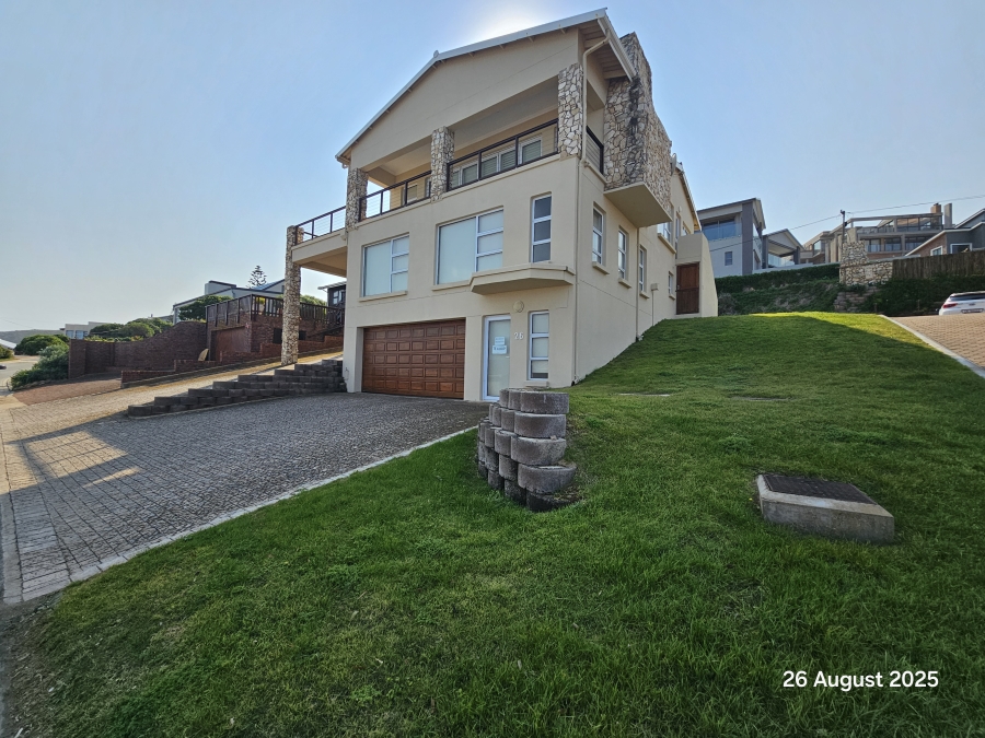 6 Bedroom Property for Sale in Jongensfontein Western Cape